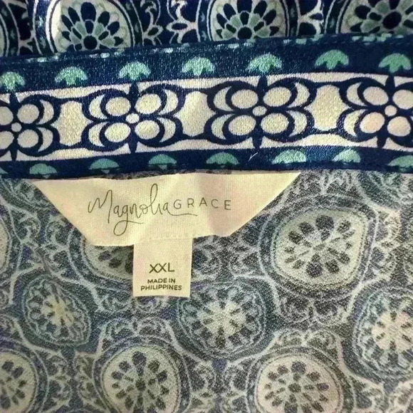 NWOT Size XXL Plus Size Tunic Longer Top Blue Geometric Patern - Picture 5 of 7